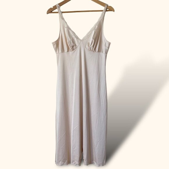 Vintage Warner's Frostings Slip | 34" Length | Nude| Lace Detail | Made in USA‎ - Picture 1 of 9